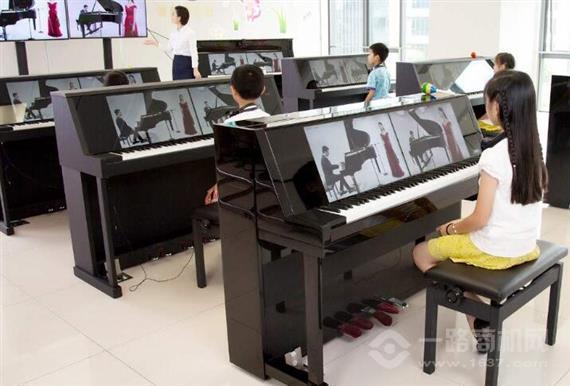 龚琛晨国际音乐中心