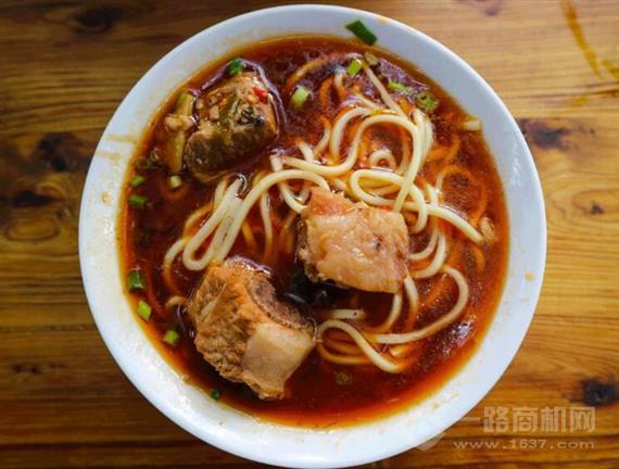 麻吉不贰卤味烧汁面