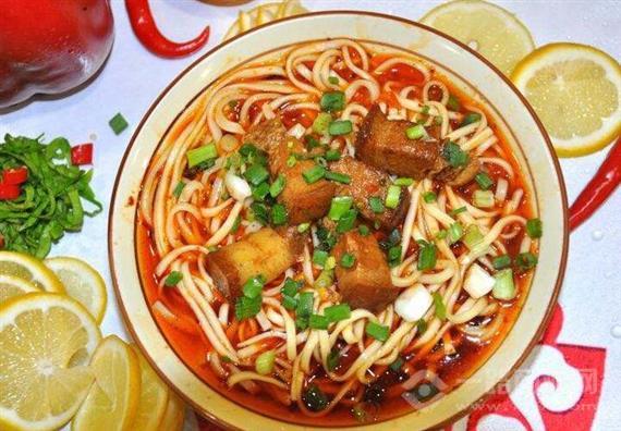 麻吉不贰卤味烧汁面