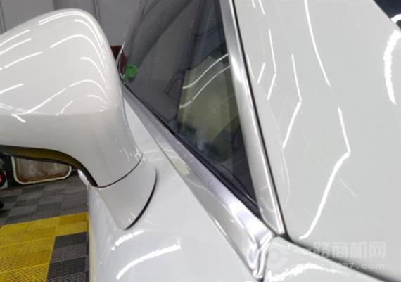 魔力狮汽车表面修复