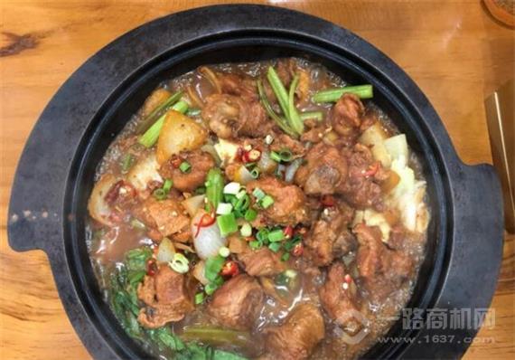 宋小七石锅鸡米饭