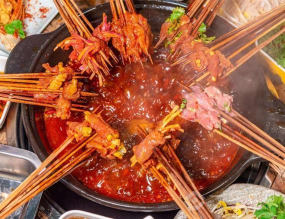 炊牛班牛蛙串串火锅