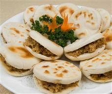 李老三臘牛肉夾饃