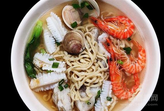 大头仔海鲜面馆