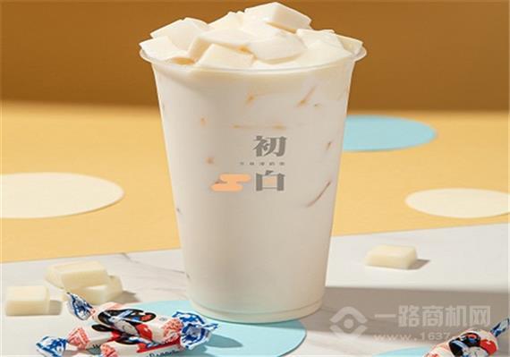 初白牛乳茶
