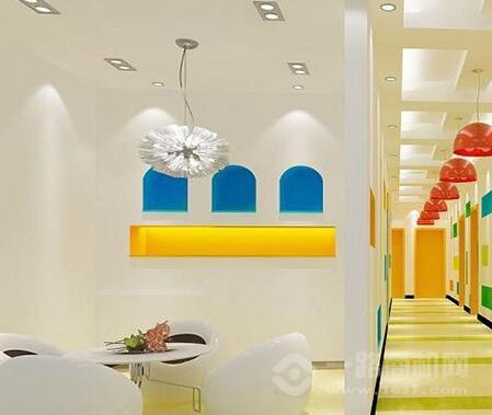 万画筒艺术中心