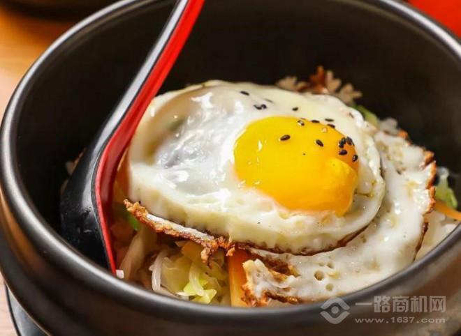 咕嚕嚕石鍋拌飯加盟