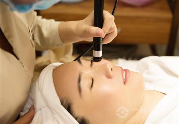 梵上町科技美肤馆