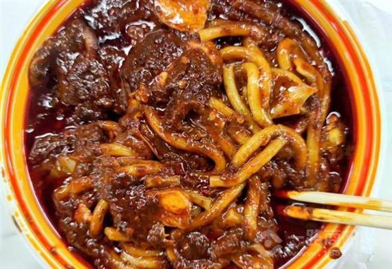 花小小新疆炒米粉