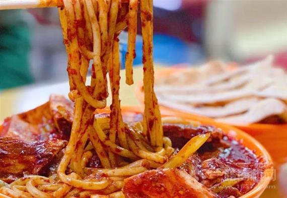 花小小新疆炒米粉