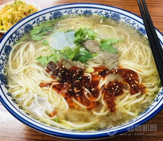 阳二牛拉牛肉面