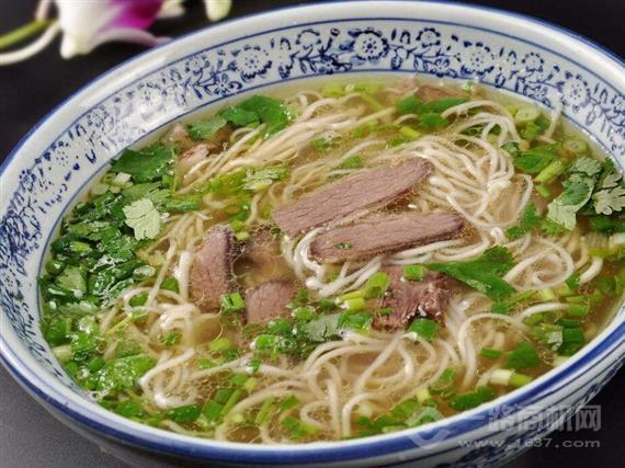 阳二牛拉牛肉面