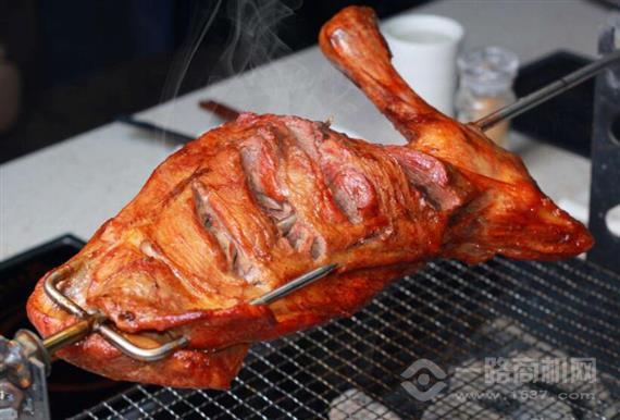 龙娃炭烤羊腿
