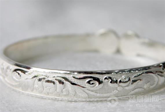 汤斯敦钨金首饰