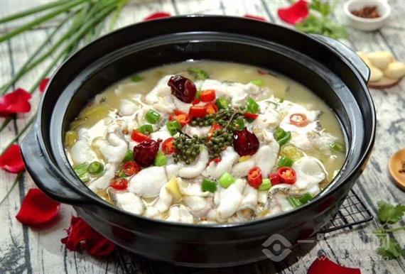 本素我家酸菜鱼