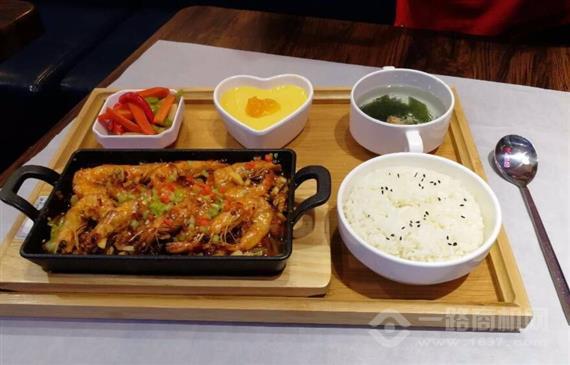 食尚约定岩烤鱼饭