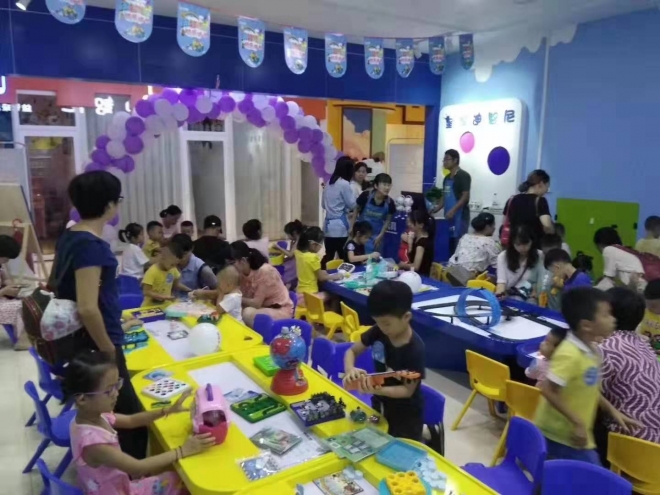 皇家迪智尼玩具