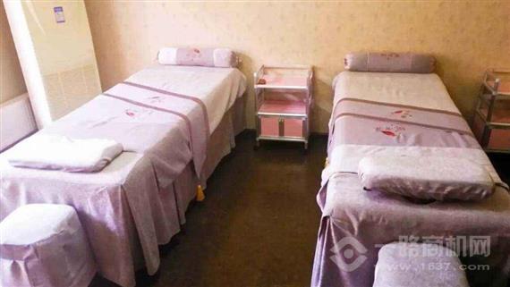 圣江塬艾灸养生吧