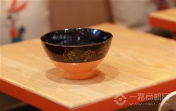 火山兔米线研究所