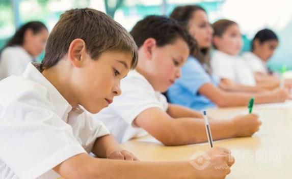 荟赢家庭教育加盟