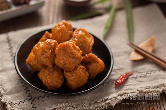 苏苏馋猫黑鸭卤味