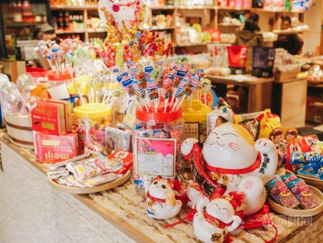 猫相扑零食铺加盟