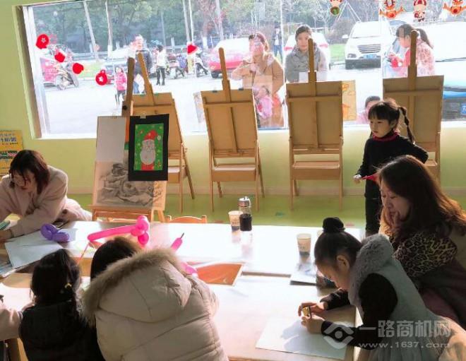 七色花藝術學校加盟