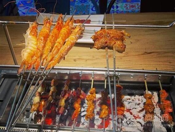 老板娘的烤肉店