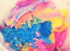 彩虹冰淇淋