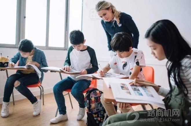 红杉树智能英语教育加盟