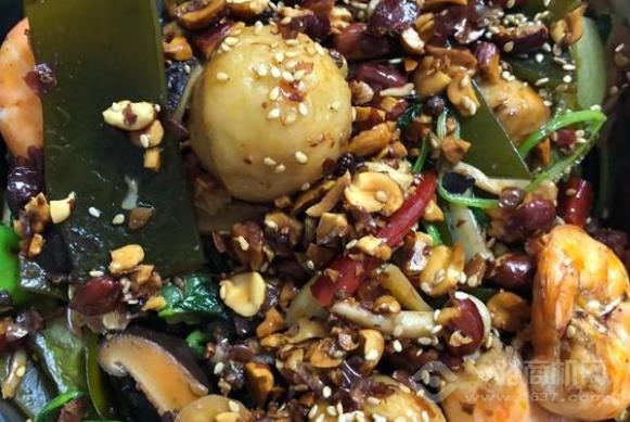 小魔椒麻辣香锅