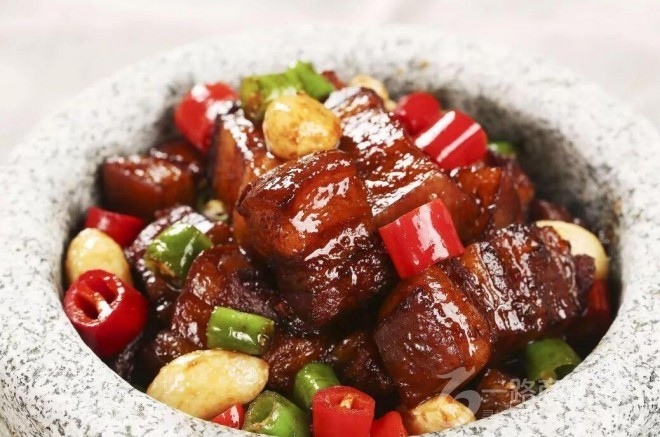 田老師紅燒肉加盟