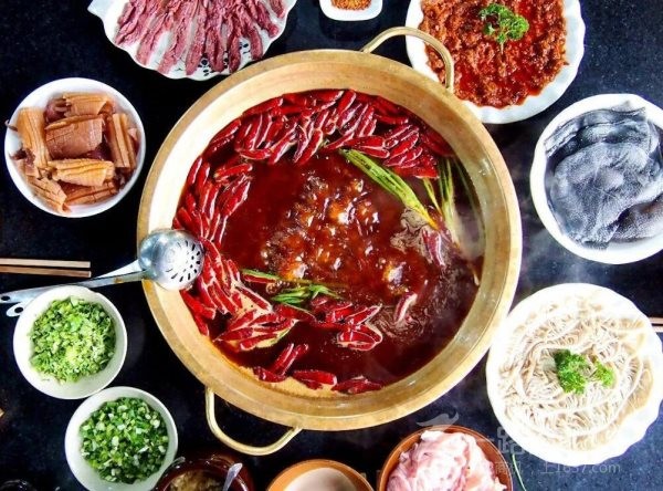 牛先生鮮牛肉火鍋加盟