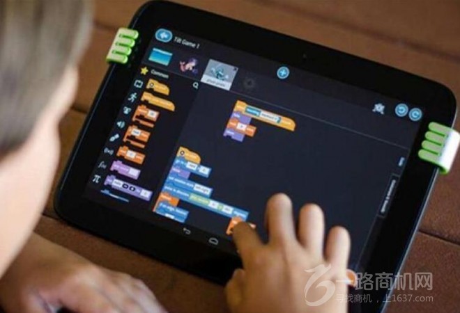 卡卡狮少儿编程加盟