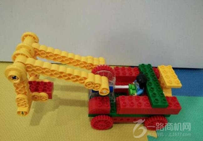 搭搭乐乐机器人