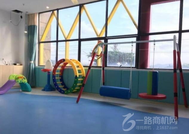 棒吉拉国际早教