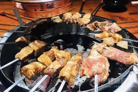炭窑水浒烤肉