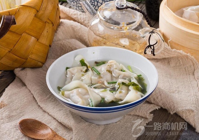 谭明白脆皮馄饨加盟