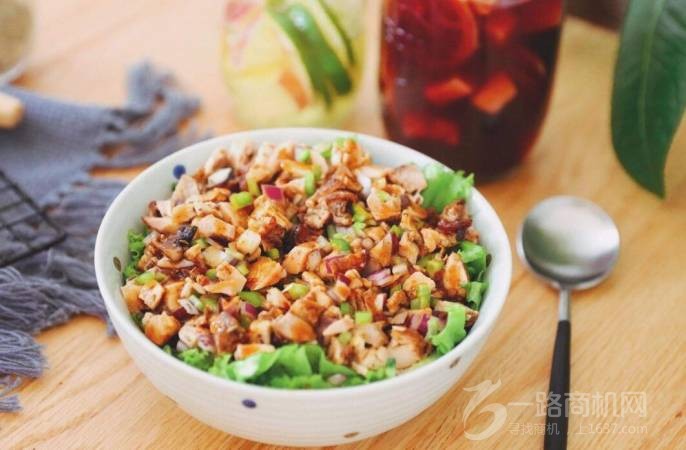 小馋猫烤肉拌饭