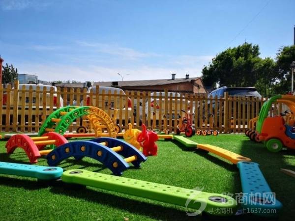 童心童语托育早教