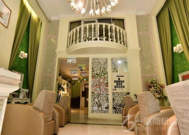 罗兰丝雨养发馆