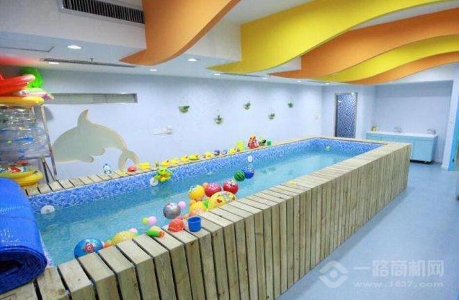 世纪顶点婴儿游泳馆