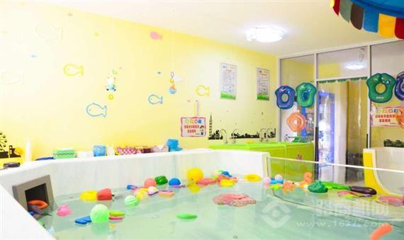 龙源宝贝婴童游泳馆