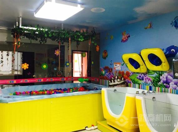 小飞侠婴幼儿游泳馆