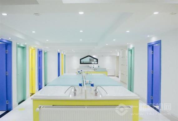 凡嬉亲子游泳中心