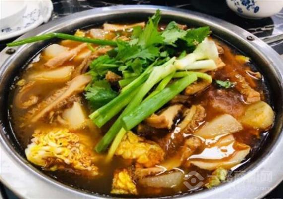 李记秤盘串串牛杂火锅