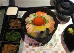 定食8日式定食