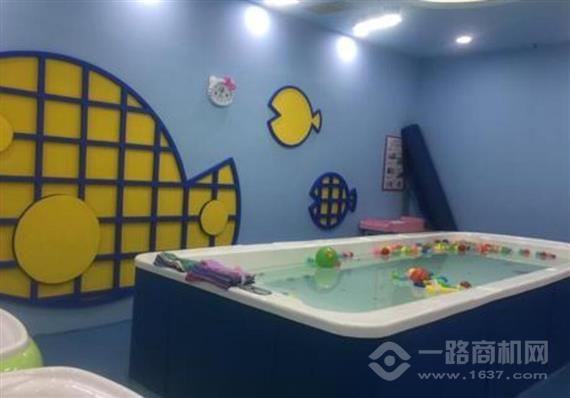 阳光宝贝婴幼儿游泳馆