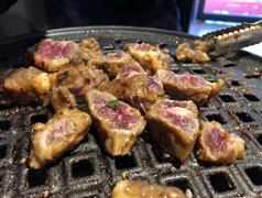 隔壁老王東北烤肉