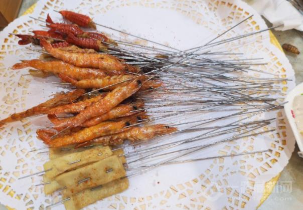 集韩鲽鱼头和小串